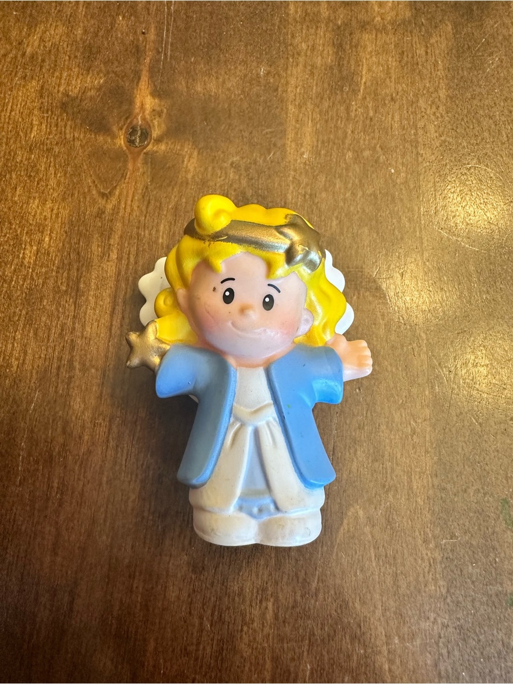 Fisher Price Little People Angel Nativity Scene Piece White and Blue With Wings